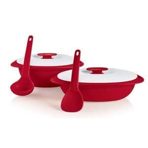 Tupperware Serving Set